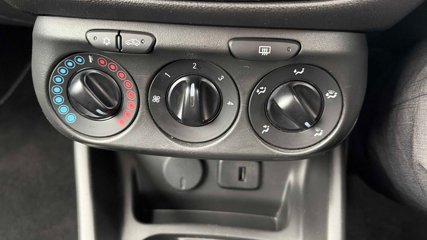 Used Vauxhall Corsa for sale - 77858559: Photo 15