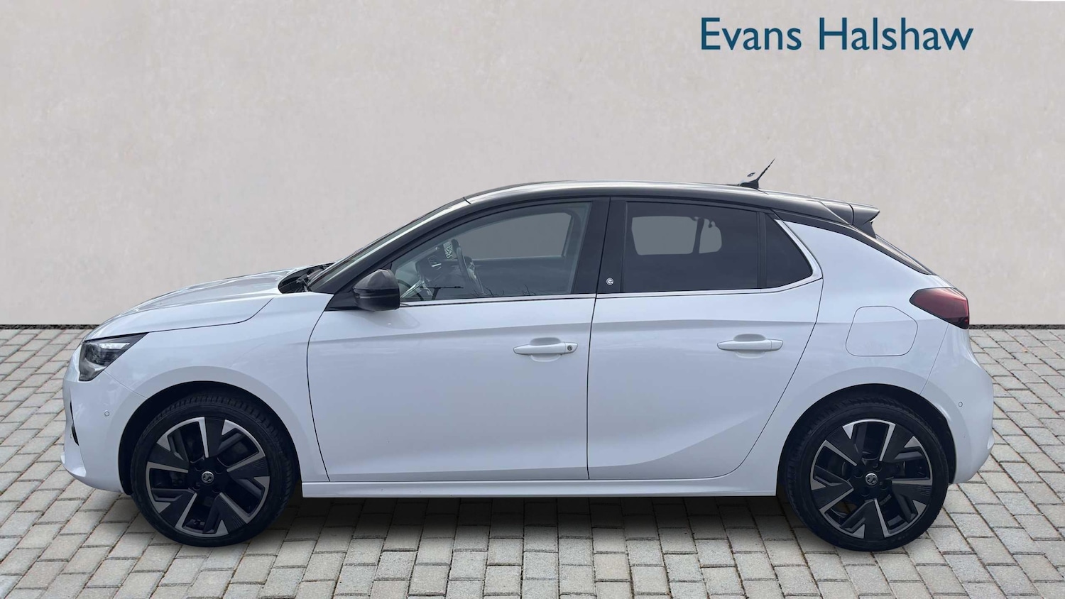 Used Vauxhall Corsa for sale - 77860787: Photo 3