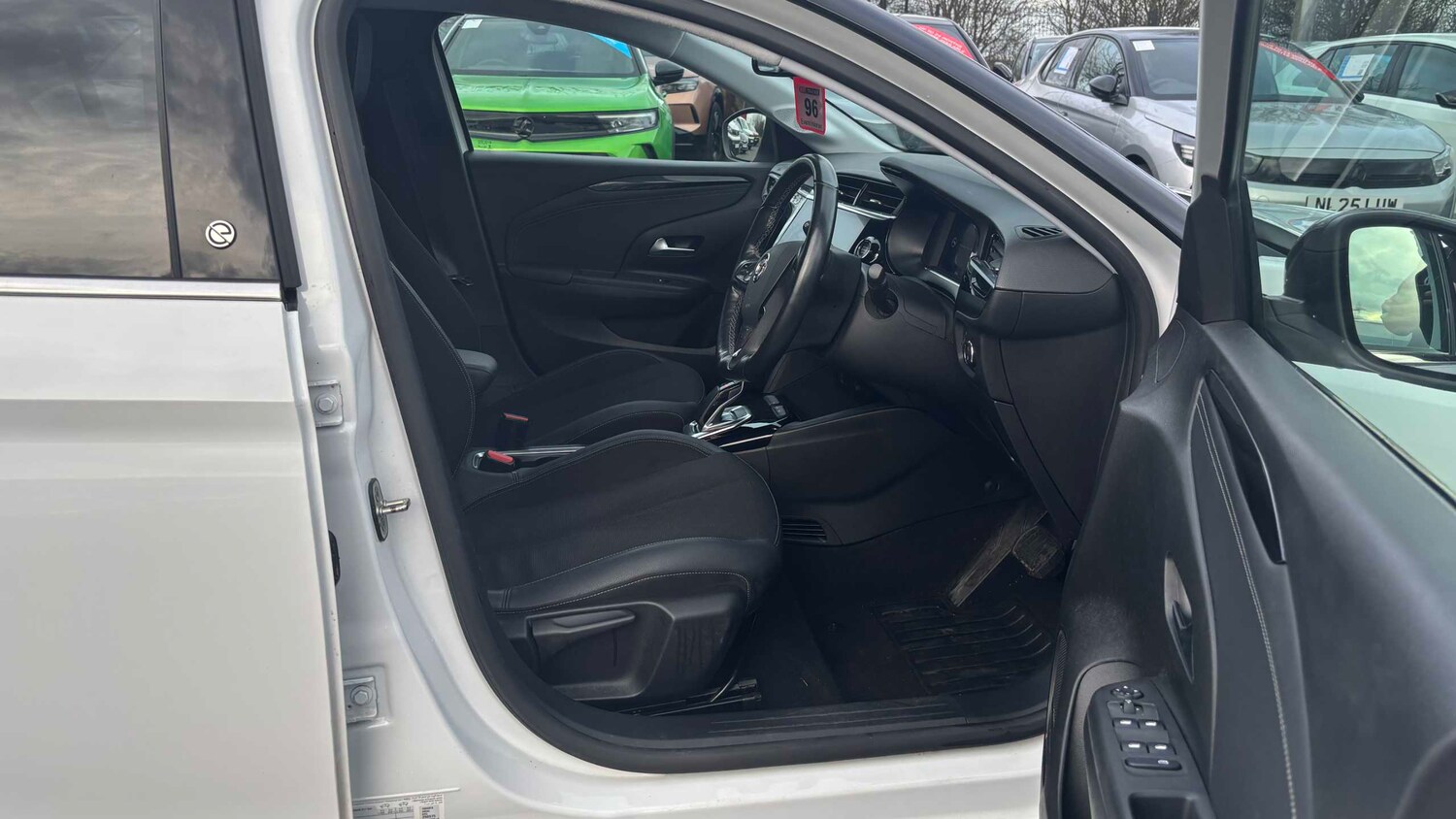 Used Vauxhall Corsa for sale - 77860787: Photo 8