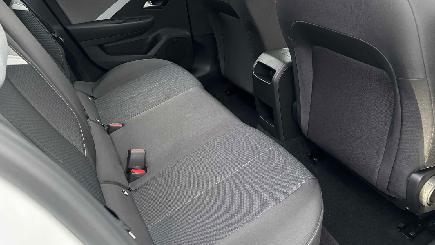 Used Vauxhall Astra for sale - 77861535: Photo 11