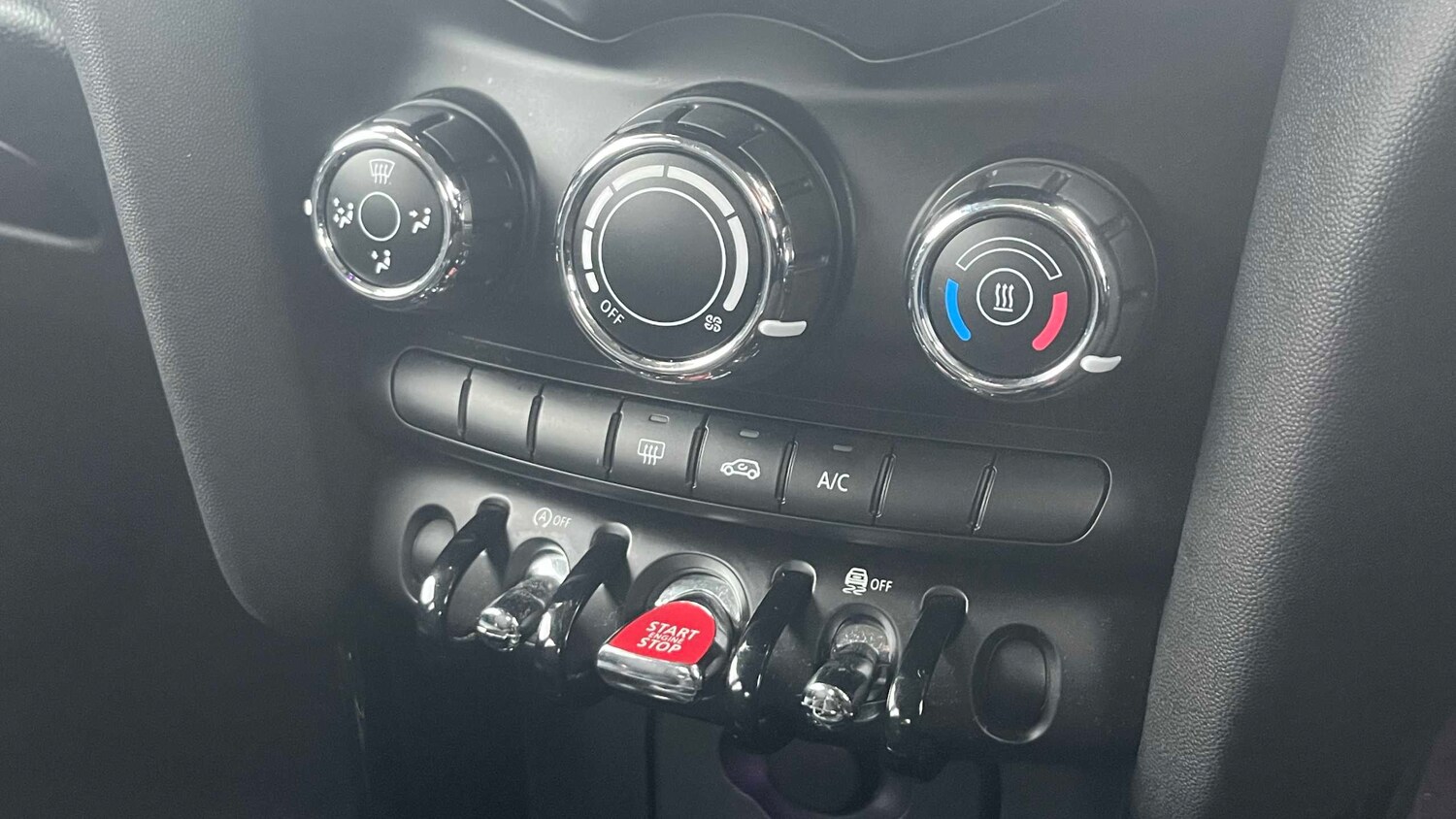 Used MINI Hatch 2019 for sale - 77862427: Photo 15