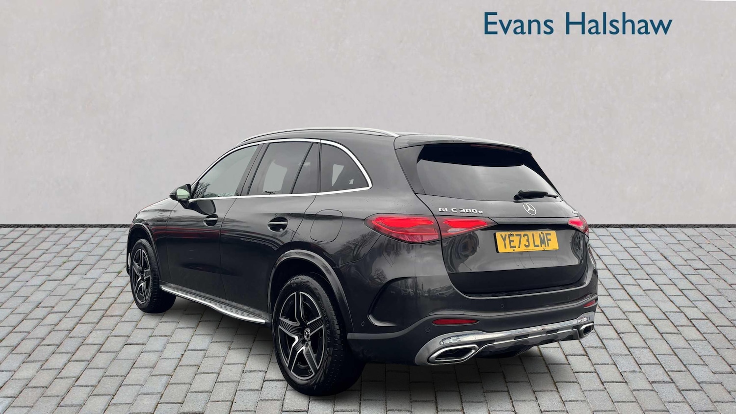 Used Mercedes-Benz GLC 2023 for sale - 77858663: Photo 2