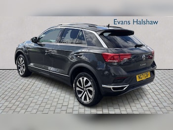 Used Volkswagen T-Roc 2021 for sale - 79443653: Photo