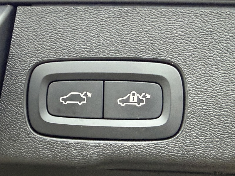 Used Volvo XC60 2021 for sale - 77196439: Photo 14