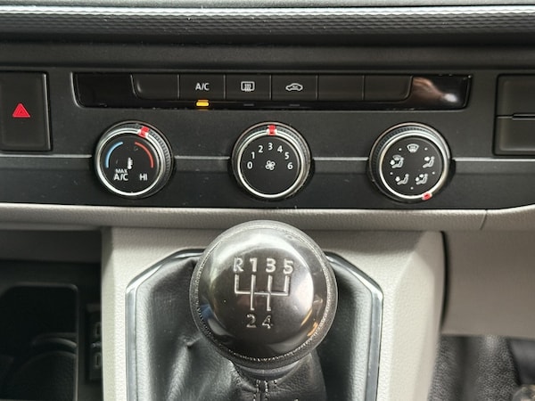 Used Volkswagen Transporter Shuttle 2020 for sale - 75265333: Photo 22