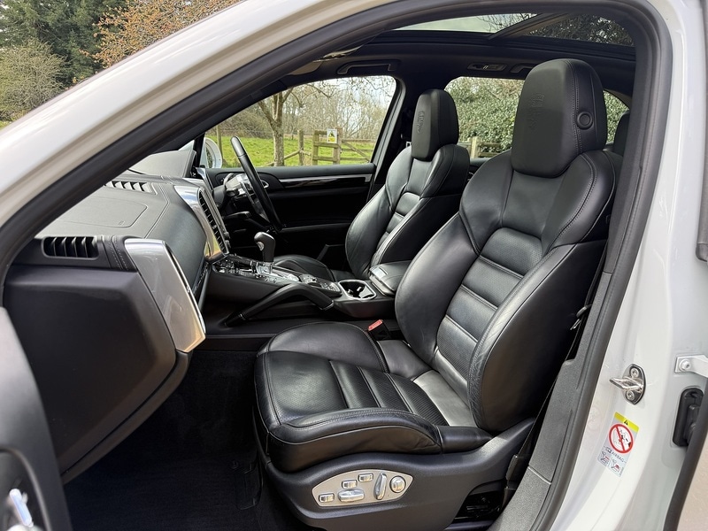 Used Porsche Cayenne 2016 for sale - 77668025: Photo 13