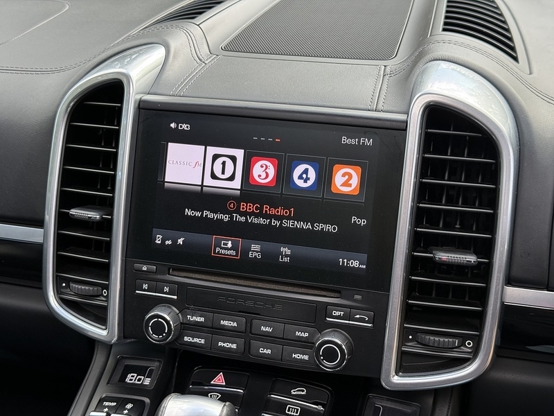 Used Porsche Cayenne 2016 for sale - 77668025: Photo 15