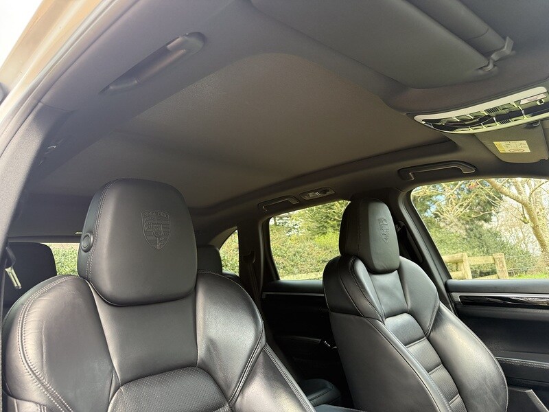 Used Porsche Cayenne 2016 for sale - 77668025: Photo 32