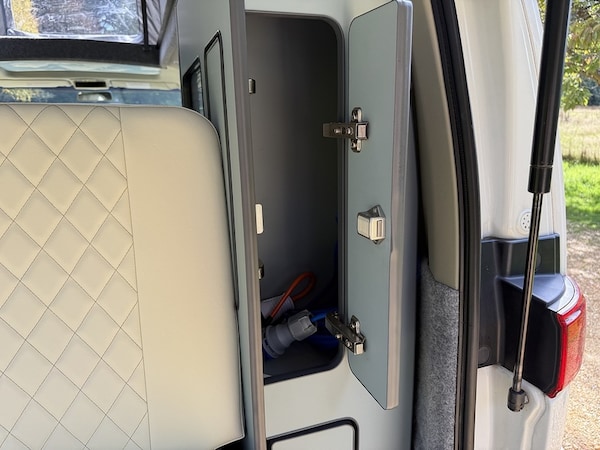 Used Nissan Elgrand 2020 for sale - 75676241: Photo 31