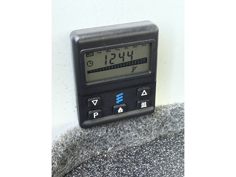 Used Volkswagen Transporter 2010 for sale - 77034292: Photo 10