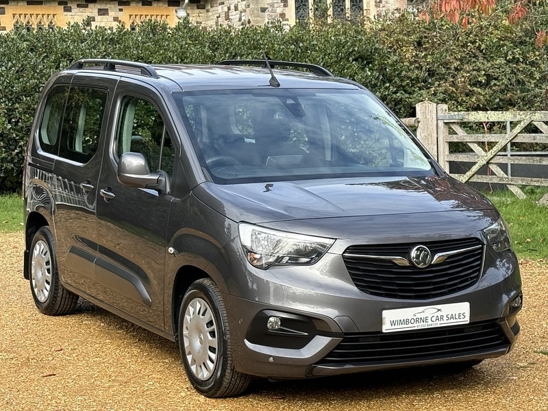 Used Vauxhall Combo Life 2018 for sale - 76341089: Photo 1