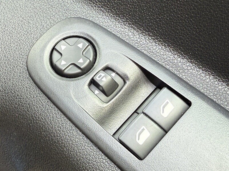 Used Vauxhall Combo Life 2018 for sale - 76341089: Photo 29