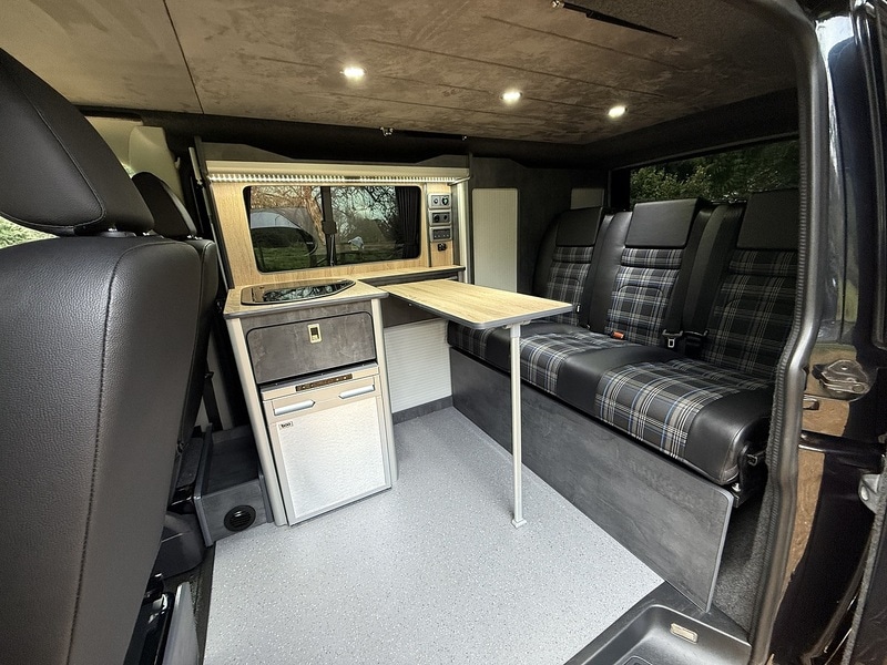 Used Volkswagen Transporter 2016 for sale - 76686754: Photo 2