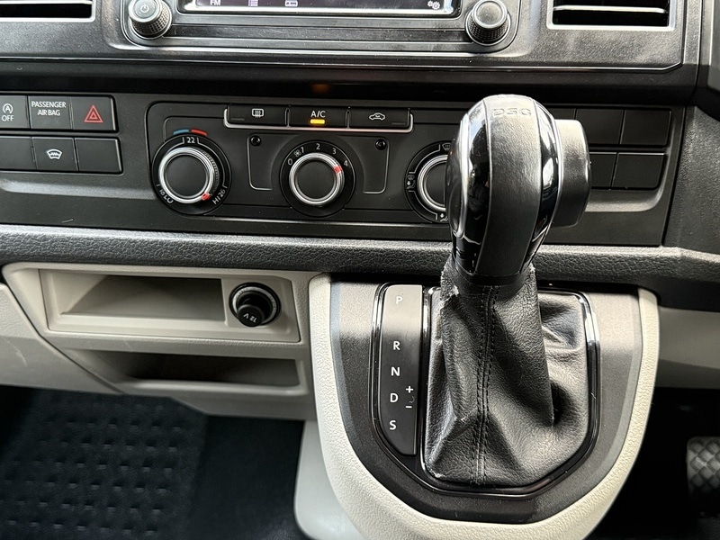 Used Volkswagen Transporter 2016 for sale - 76686754: Photo 50