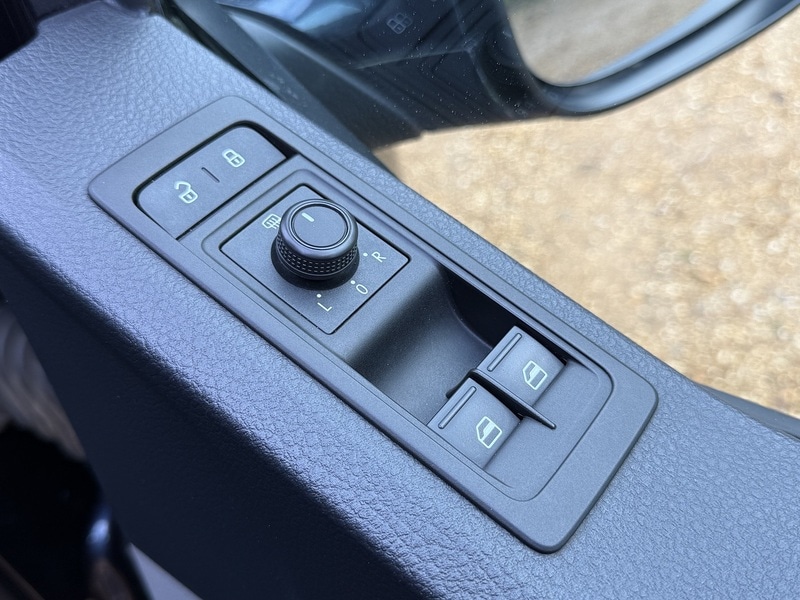 Used Volkswagen Transporter 2016 for sale - 76686754: Photo 55