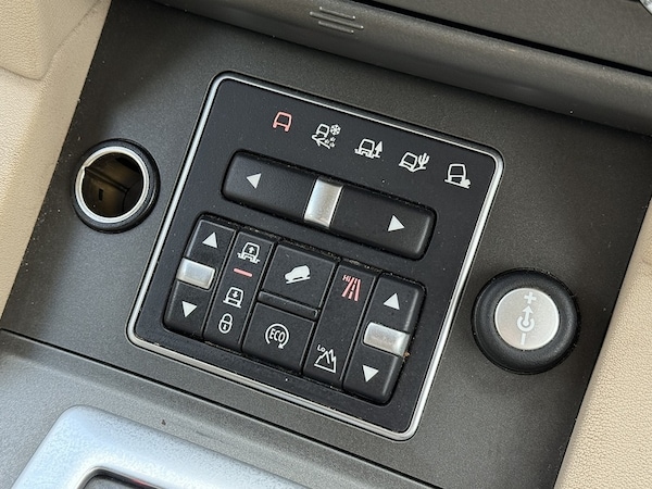 Used Land Rover Discovery 2016 for sale - 76197317: Photo 14