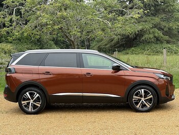 Used Peugeot 5008 2023 for sale - 78939496: Photo
