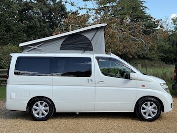 Used Nissan Elgrand 2004 for sale - 78371467: Photo