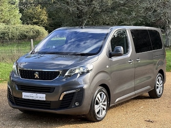 Used Peugeot Traveller 2018 for sale - 77873301: Photo