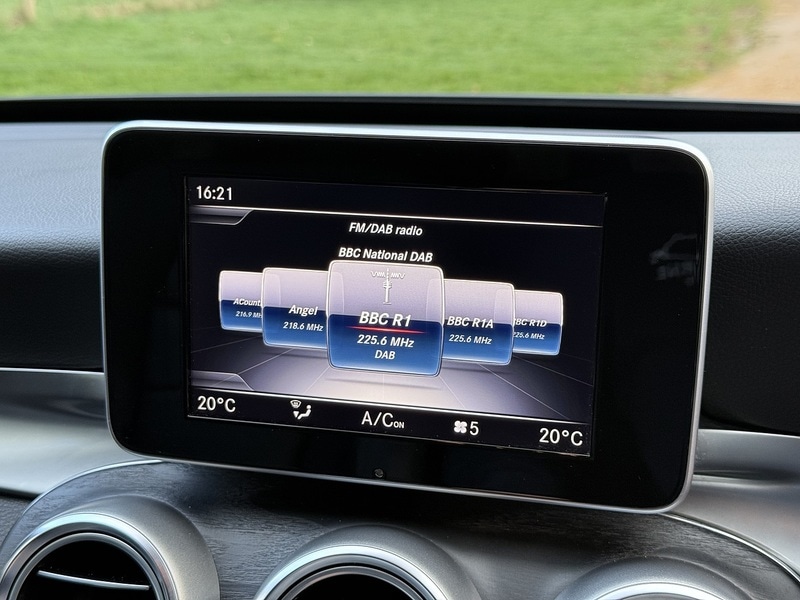 Used Mercedes-Benz C Class 2018 for sale - 77805778: Photo 17