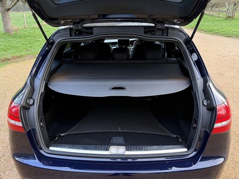 Used Mercedes-Benz C Class 2018 for sale - 77805778: Photo 21