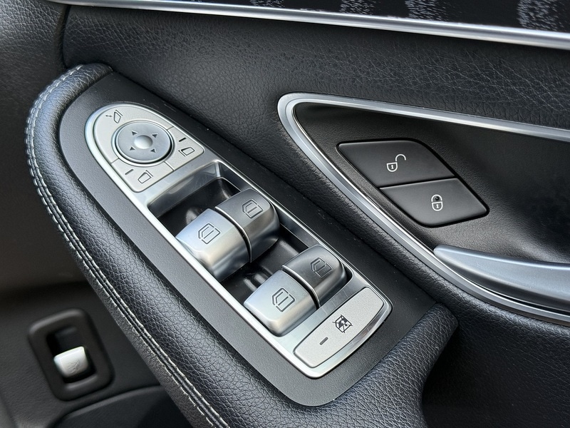 Used Mercedes-Benz C Class 2018 for sale - 77805778: Photo 31