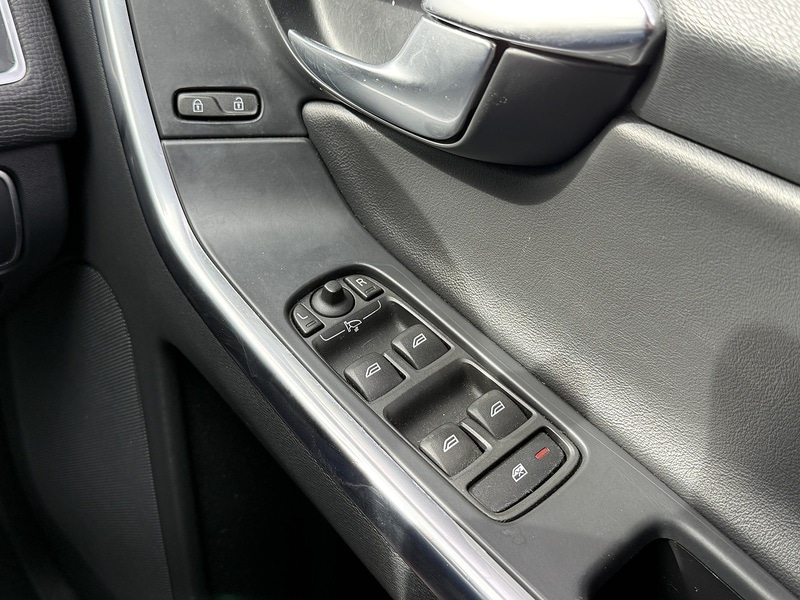 Used Volvo XC60 2016 for sale - 78201337: Photo 24