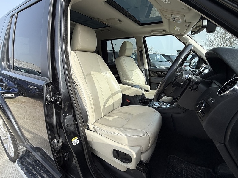 Used Land Rover Discovery 2015 for sale - 77765918: Photo 3