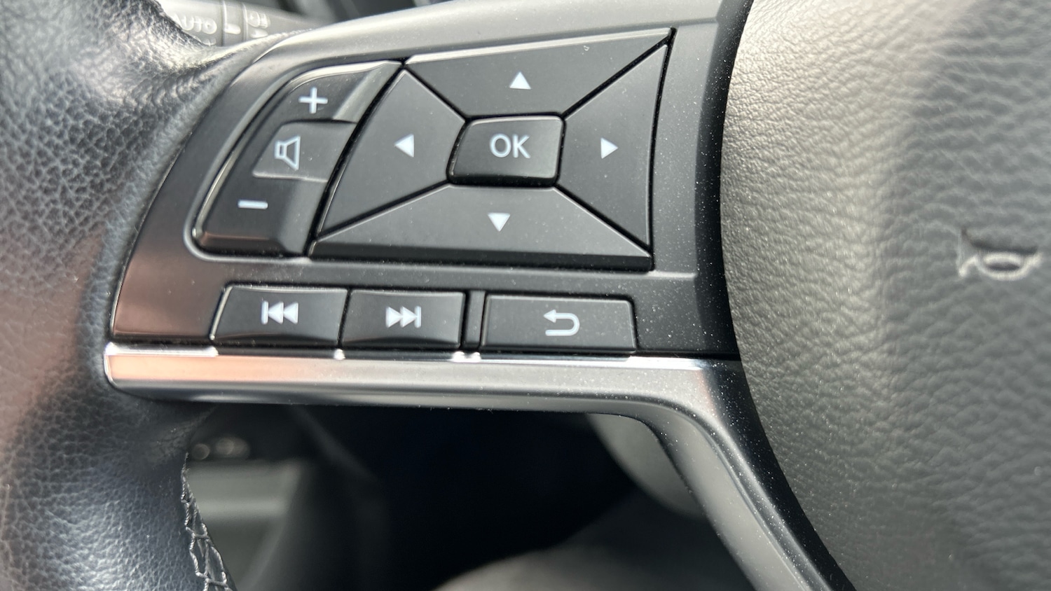 Used Nissan Juke 2023 for sale - 77997497: Photo 35