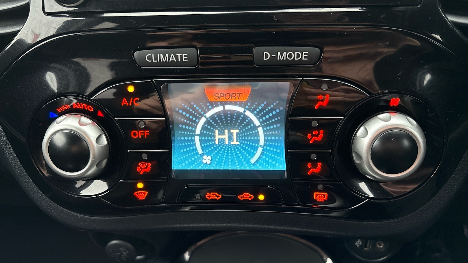 Used Nissan Juke 2018 for sale - 77297059: Photo 32