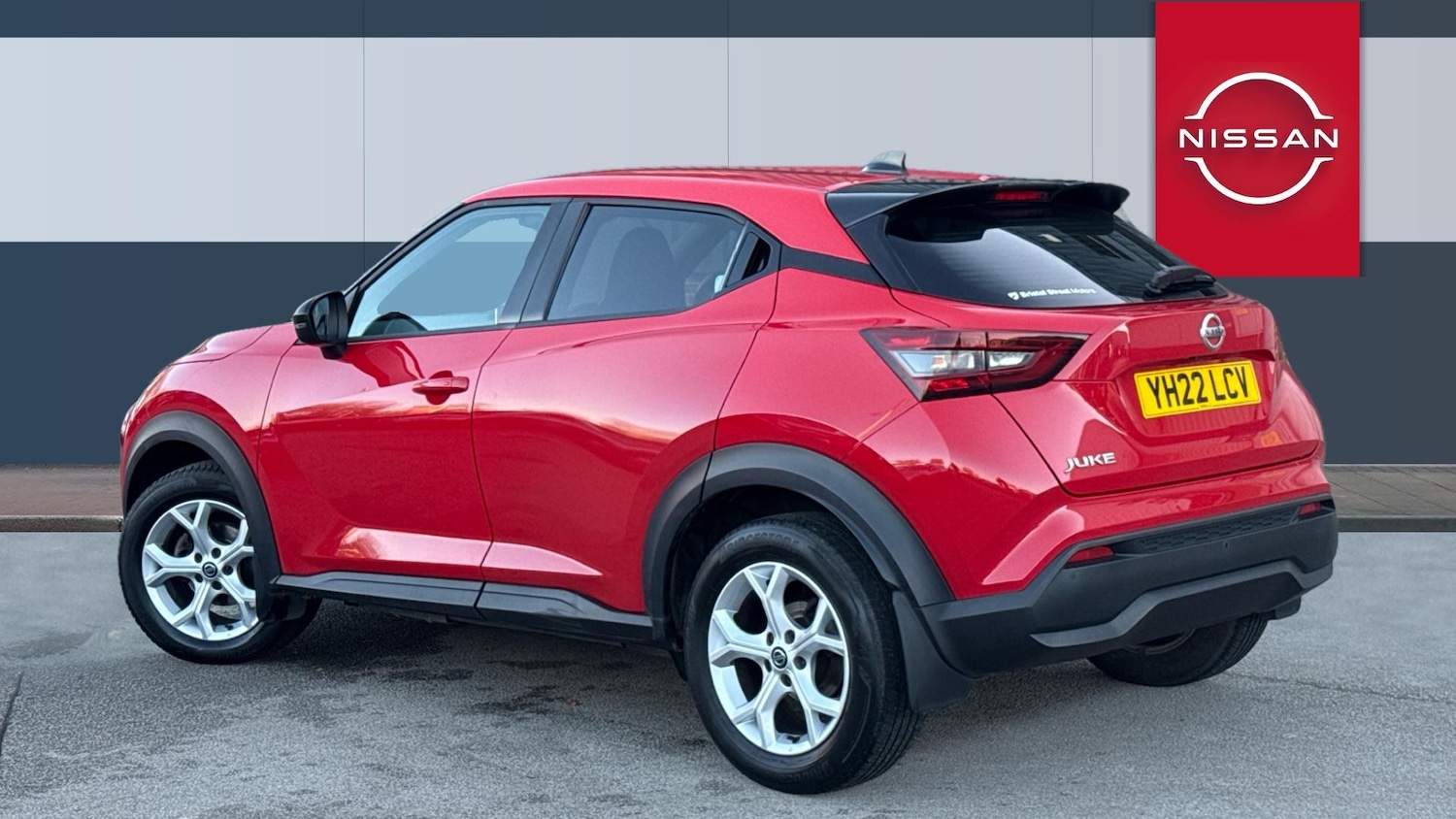 Used Nissan Juke 2022 for sale - 76627825: Photo 2