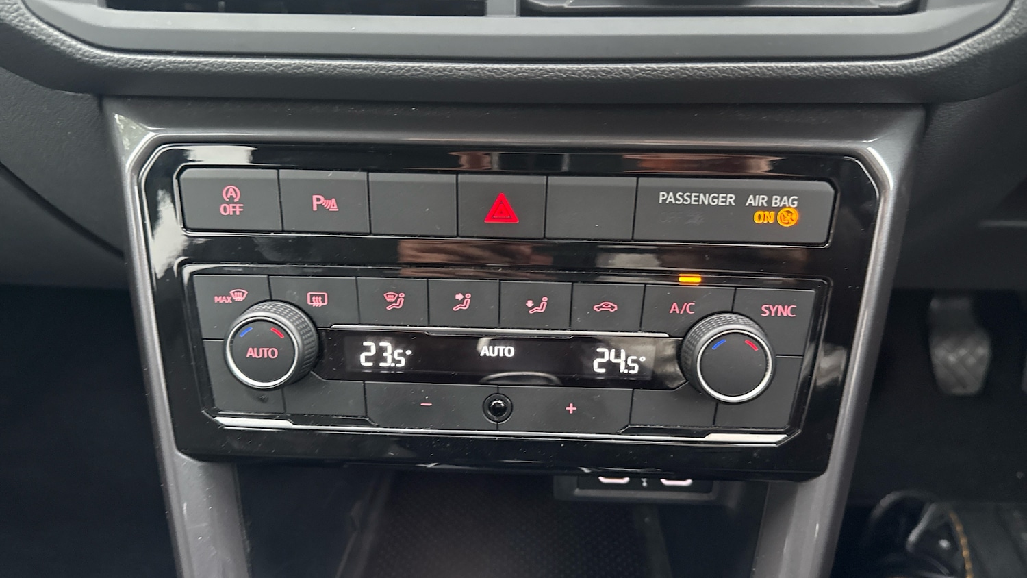 Used Volkswagen T-Cross 2021 for sale - 77324352: Photo 13