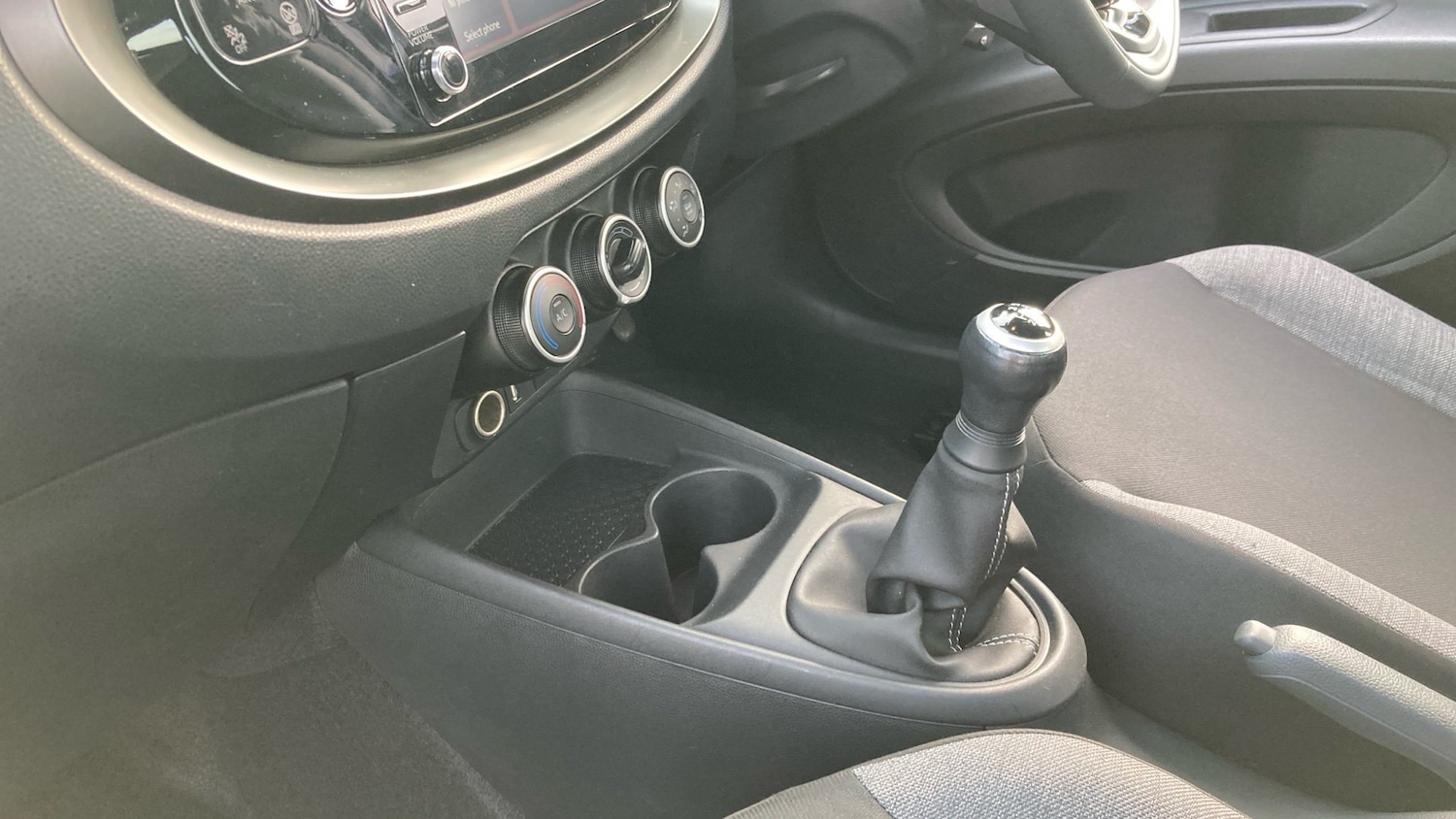 Used Toyota Aygo X 2023 for sale - 77435604: Photo 13