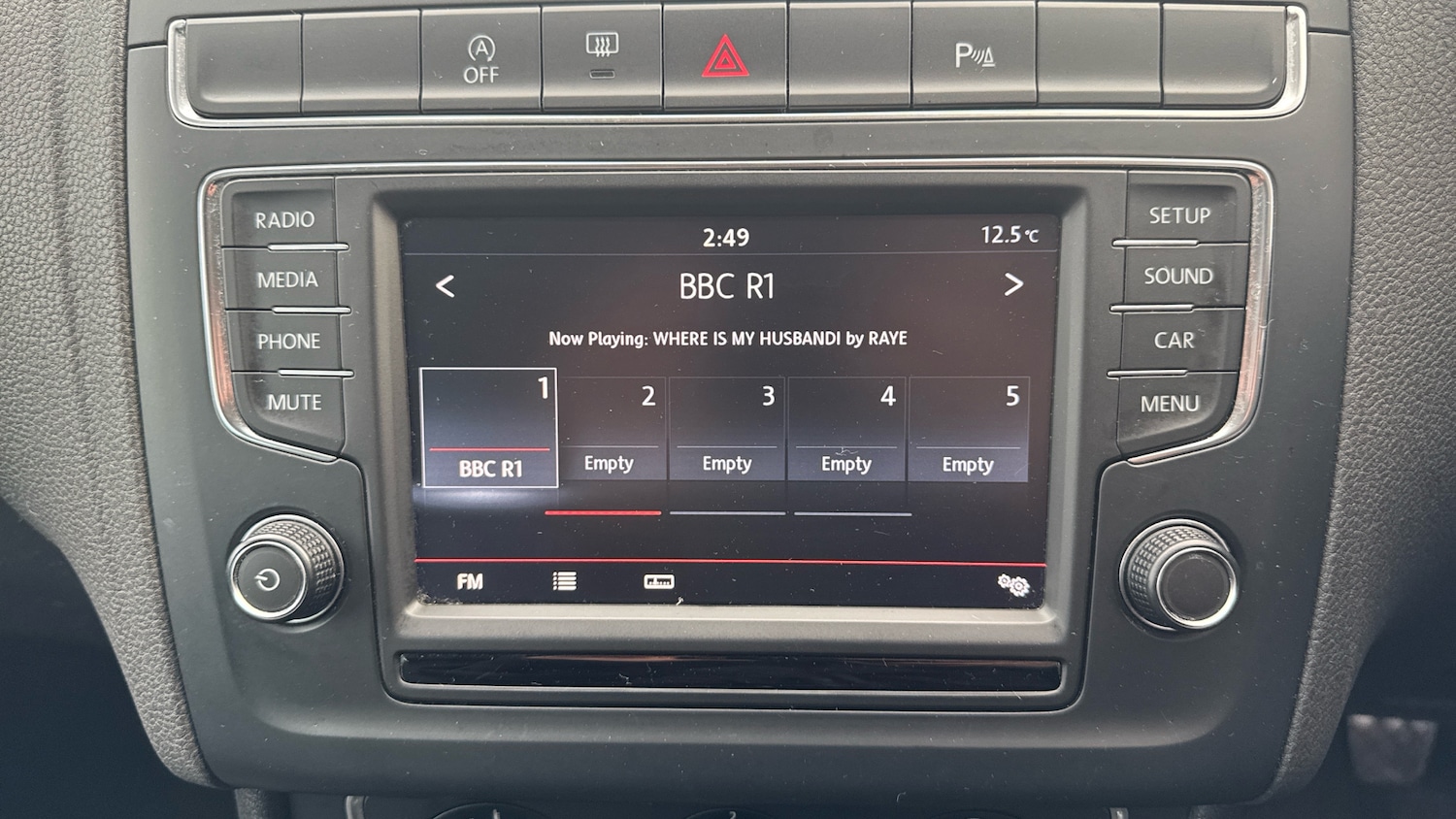 Used Volkswagen Polo 2016 for sale - 76764085: Photo 30