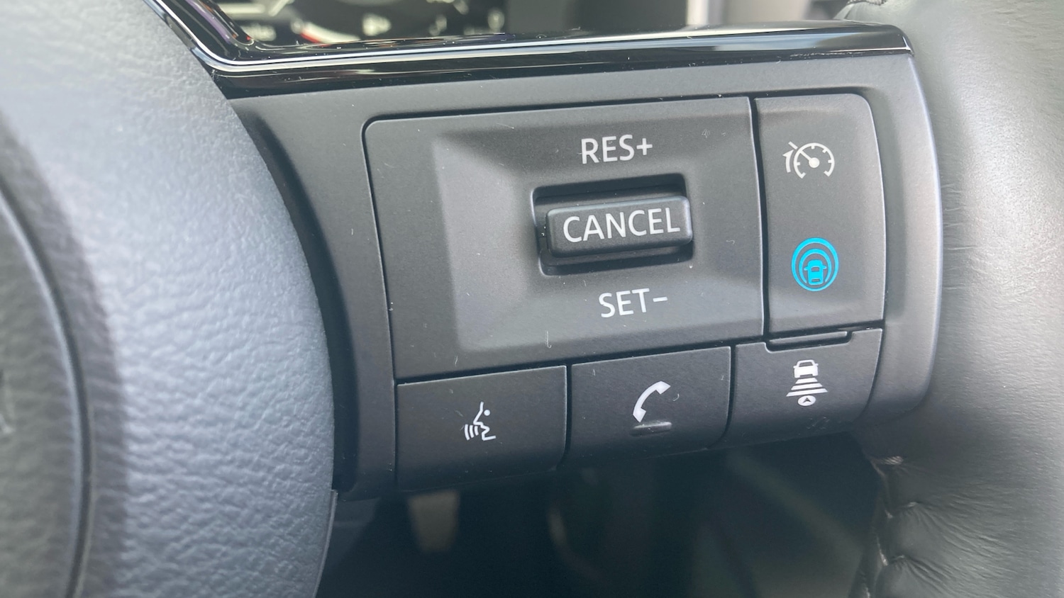 Used Nissan Qashqai 2024 for sale - 77668376: Photo 30