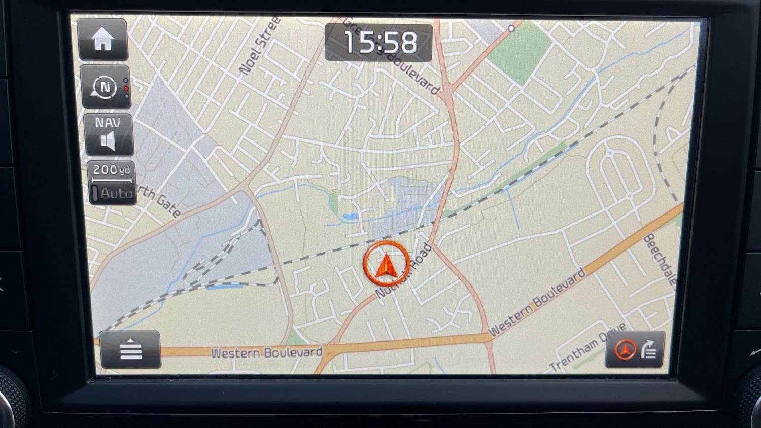 Used Kia Stonic 2018 for sale - 77983894: Photo 28