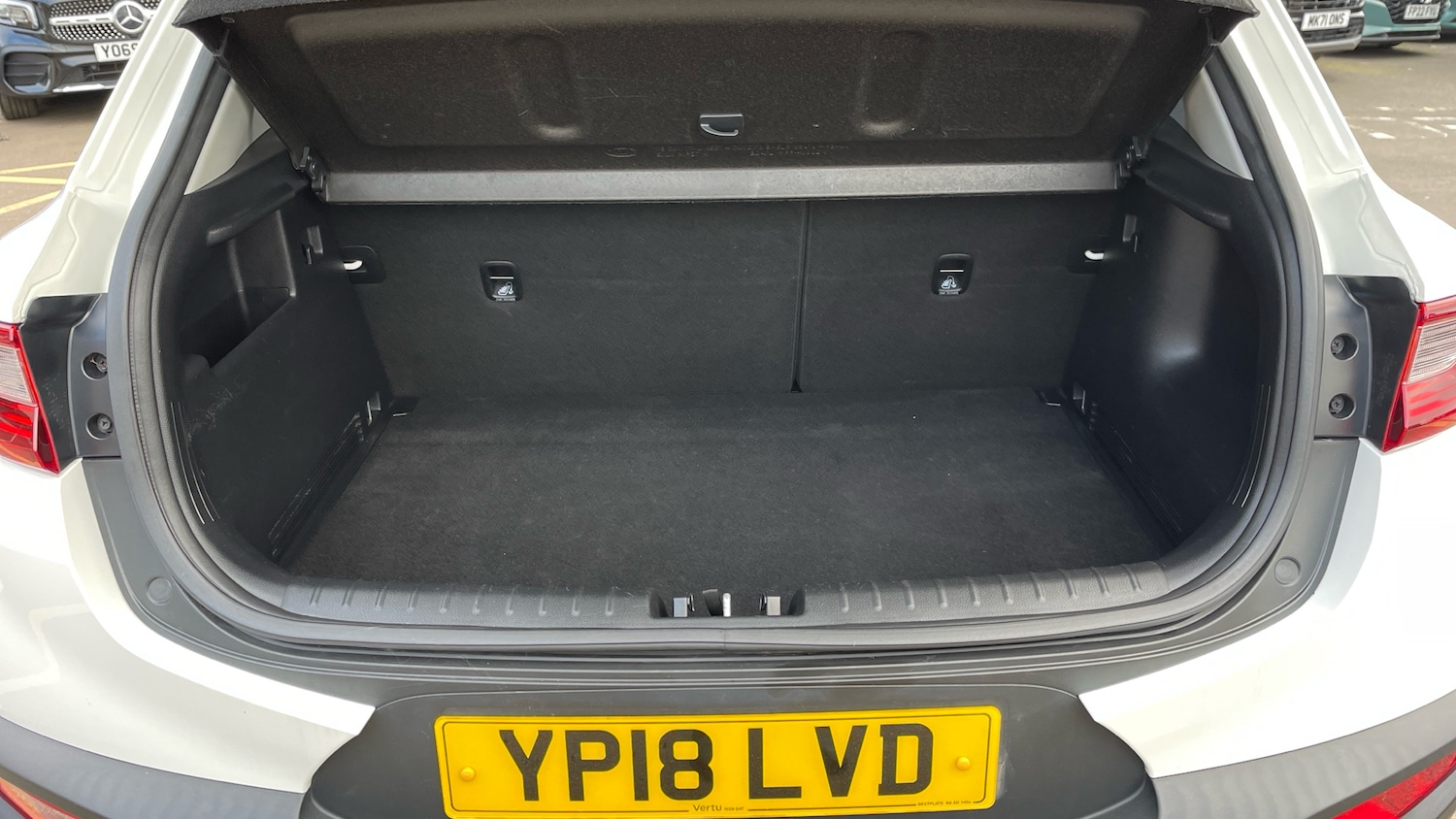 Used Kia Stonic 2018 for sale - 77983894: Photo 4