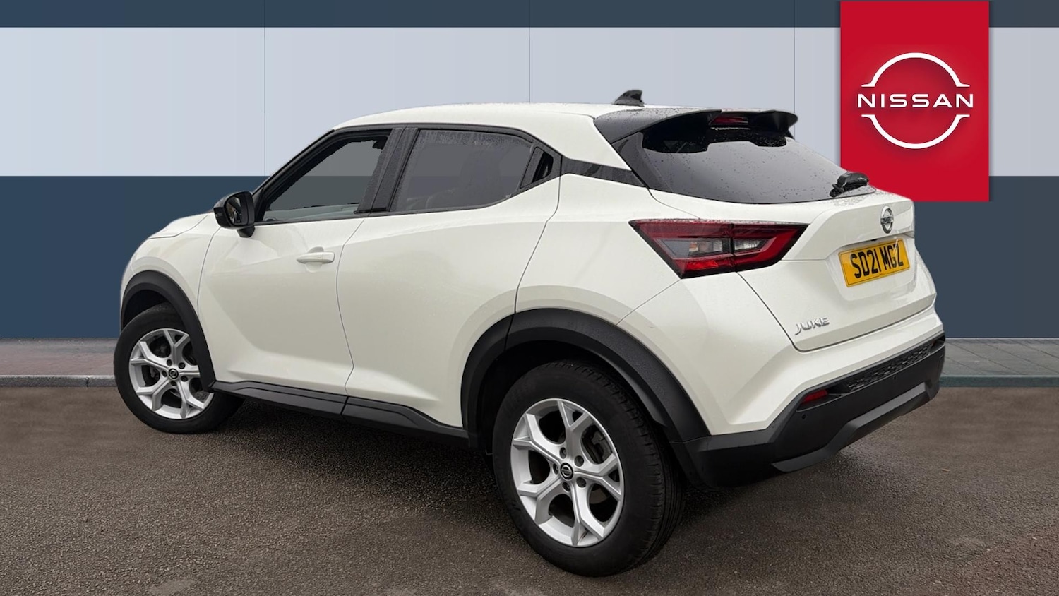 Used Nissan Juke 2021 for sale - 76366840: Photo 2