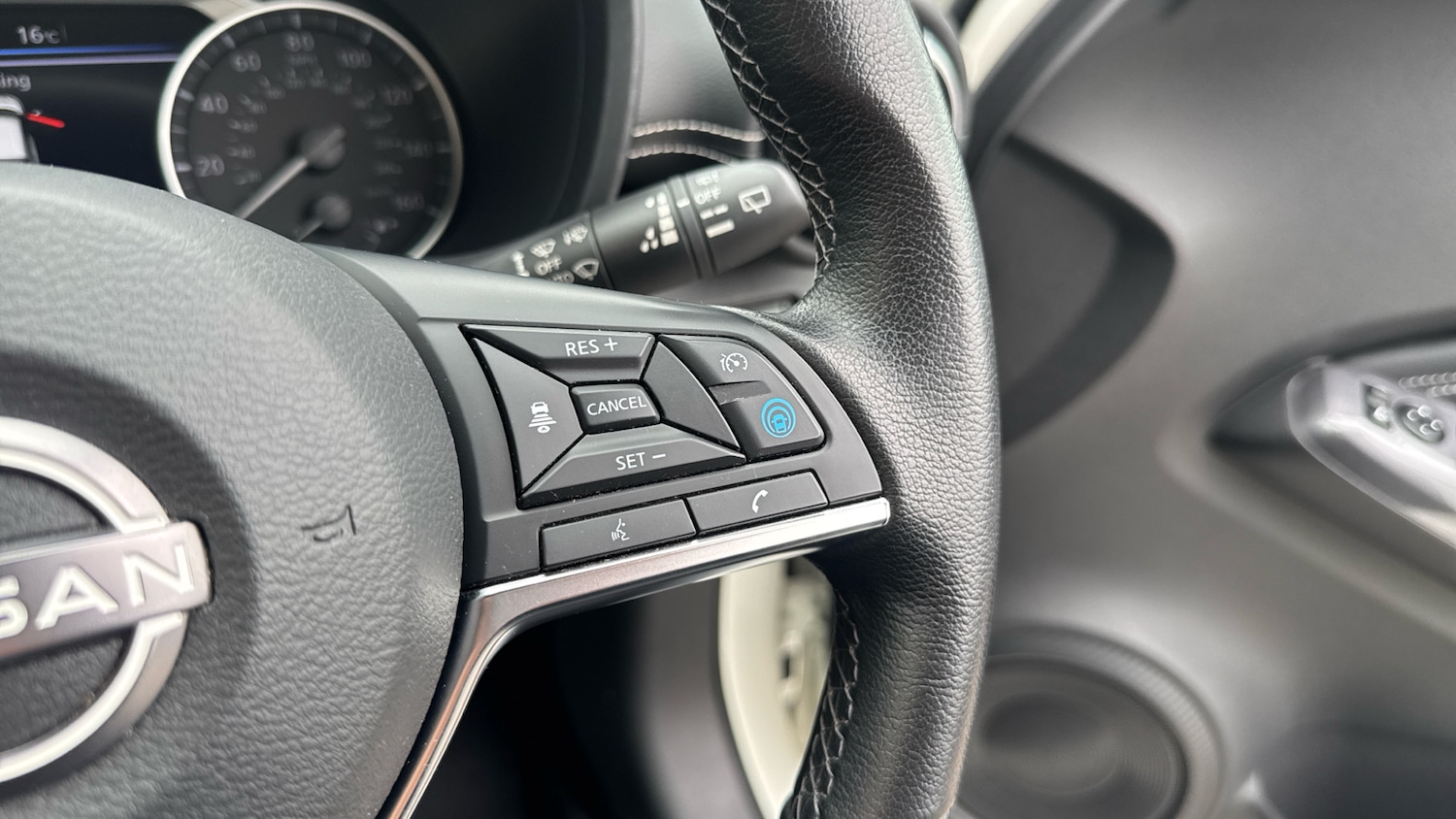 Used Nissan Juke 2022 for sale - 76079689: Photo 35