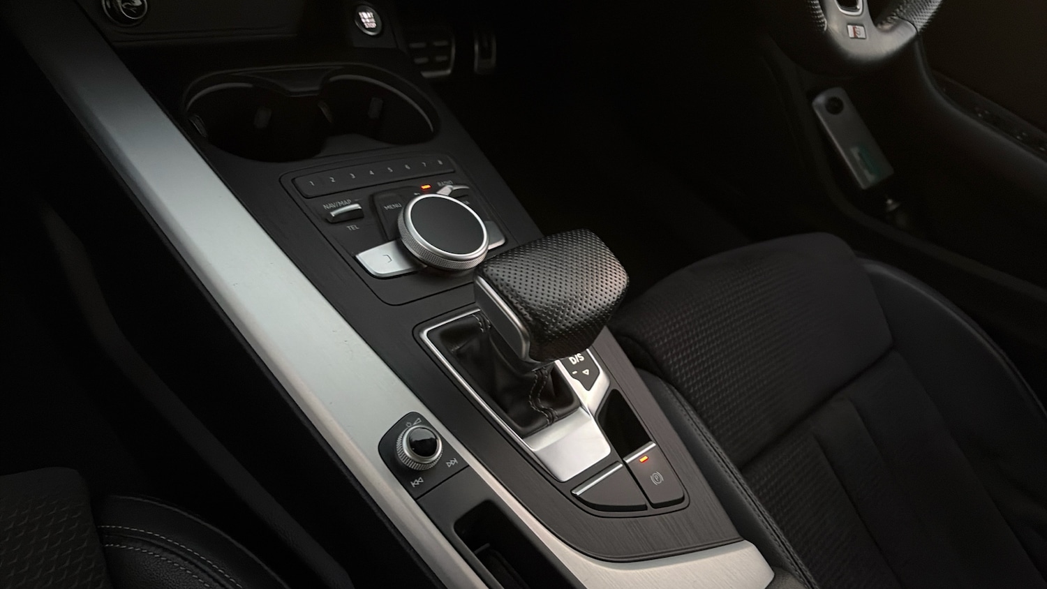 Used Audi A4 2017 for sale - 76638540: Photo 13