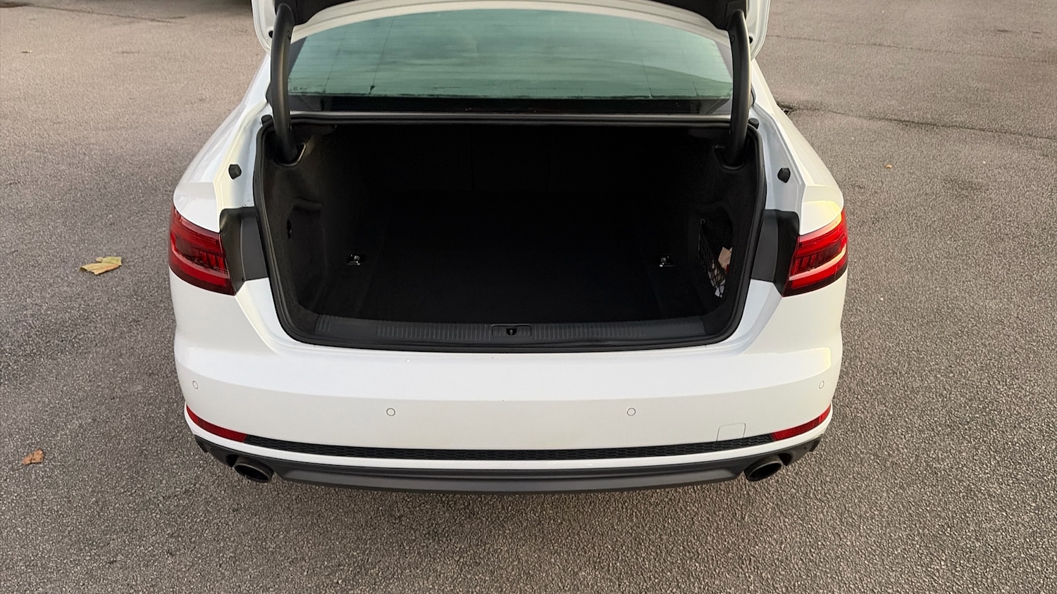 Used Audi A4 2017 for sale - 76638540: Photo 4