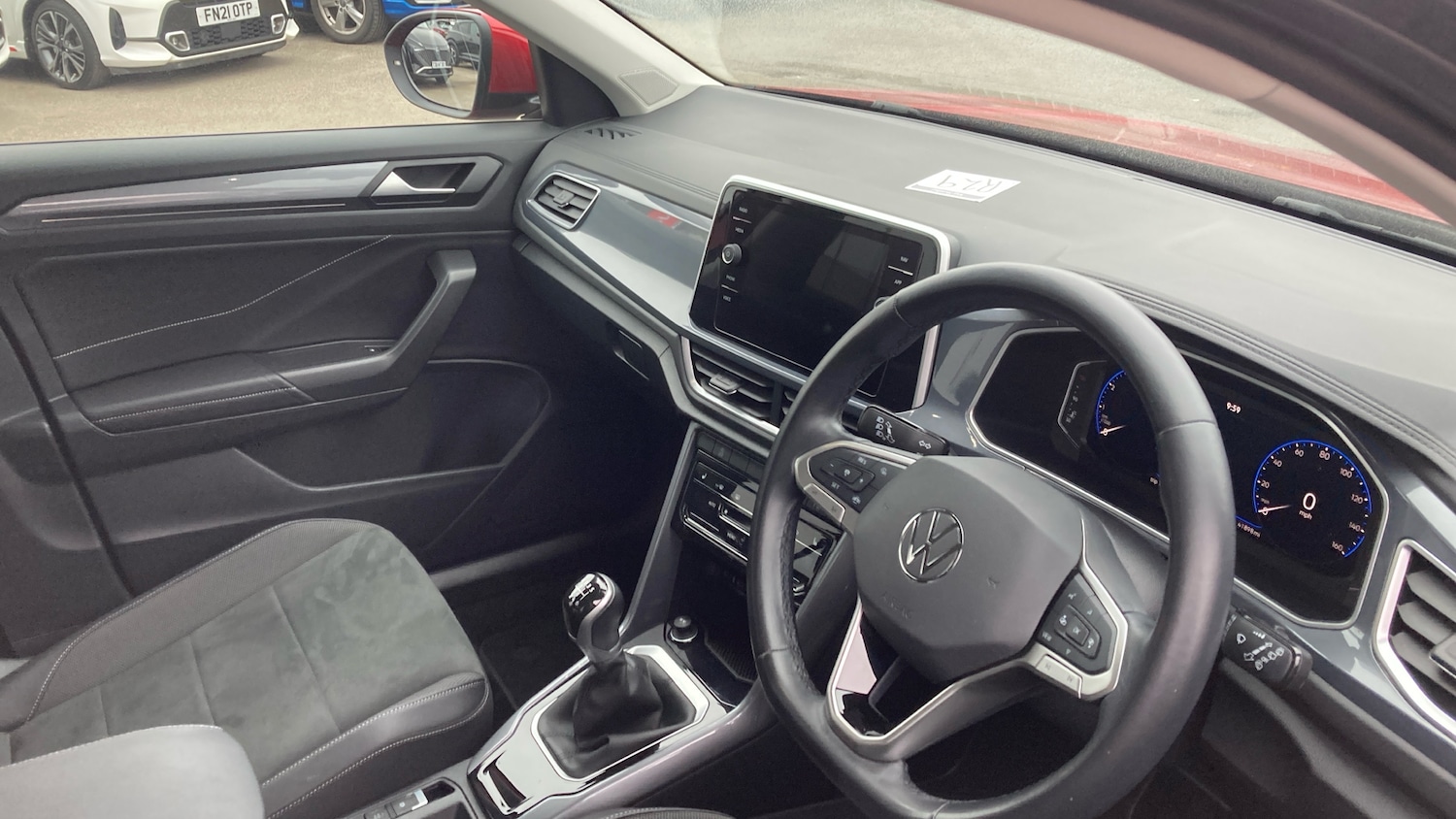 Used Volkswagen T-Roc 2022 for sale - 77975351: Photo 11