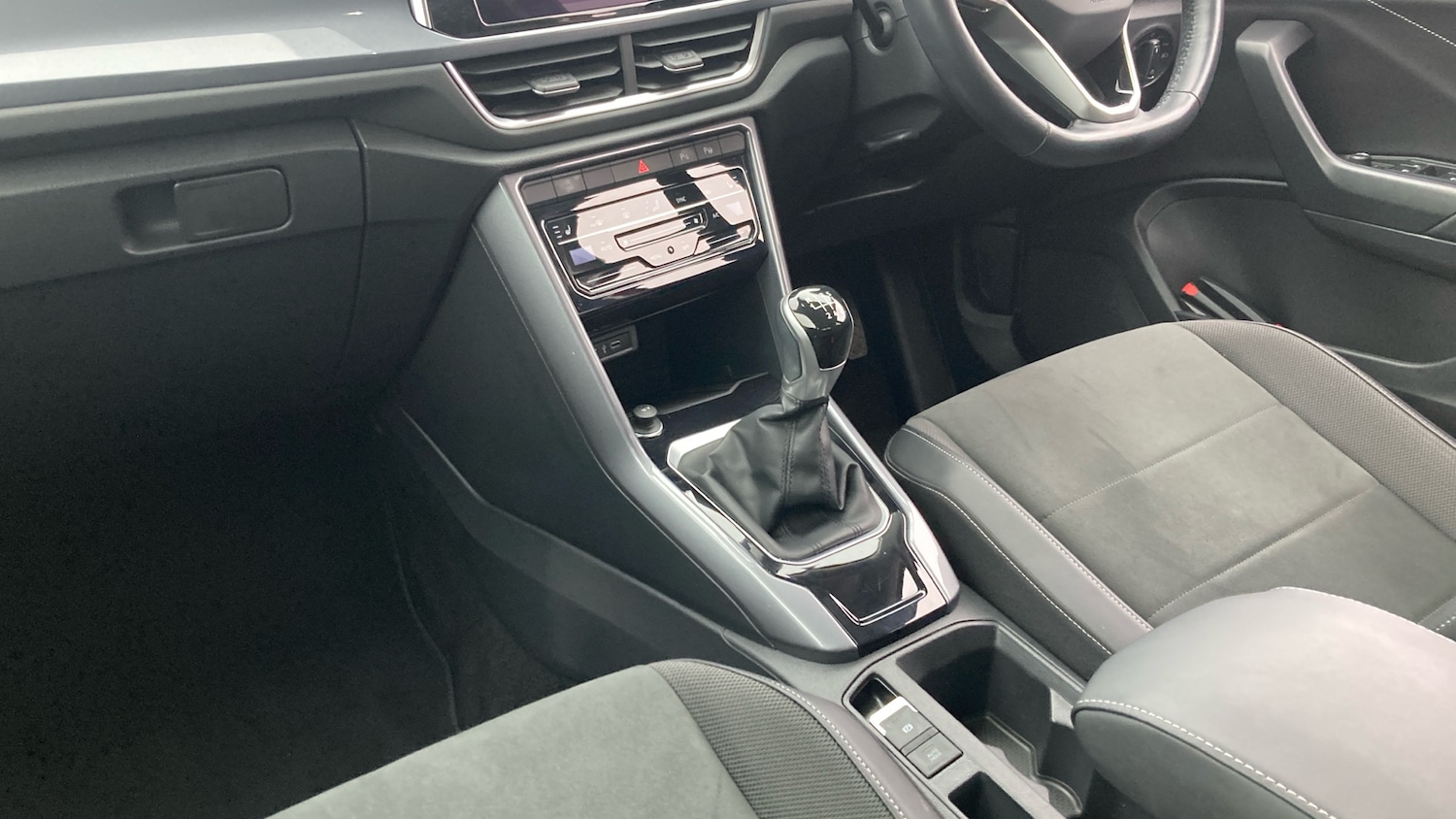 Used Volkswagen T-Roc 2022 for sale - 77975351: Photo 13