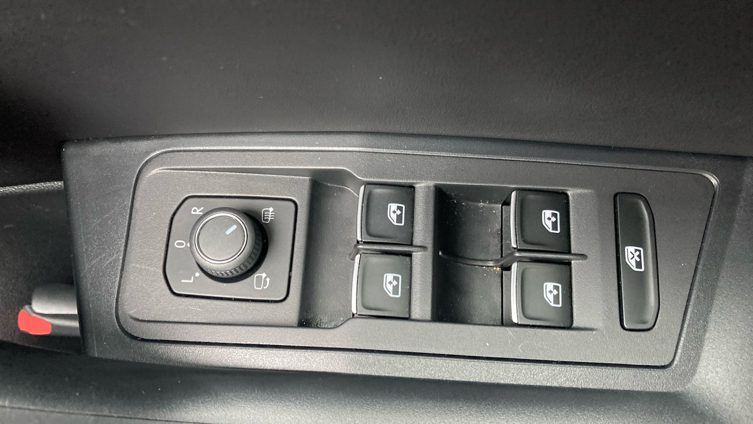 Used Volkswagen T-Roc 2022 for sale - 77975351: Photo 23