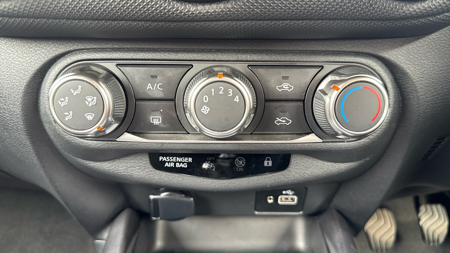 Used Nissan Juke 2023 for sale - 76079687: Photo 30