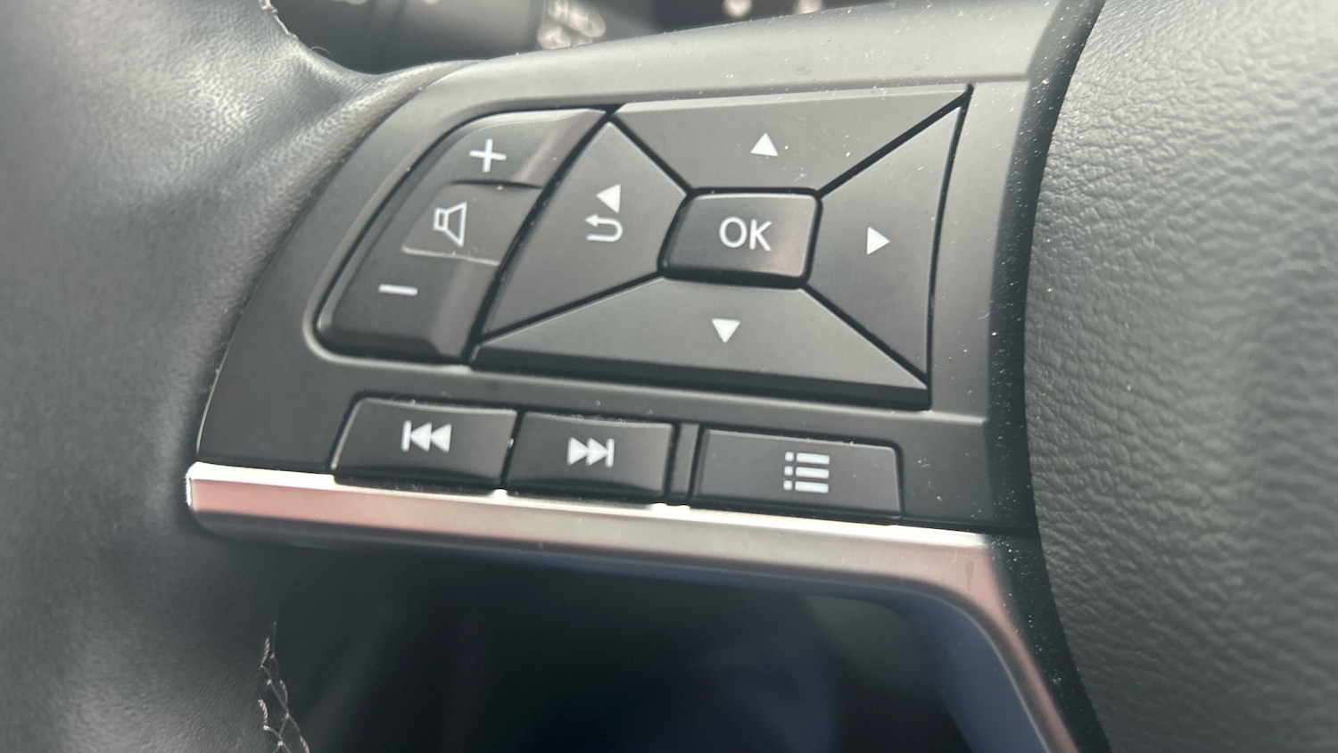 Used Nissan Juke 2024 for sale - 78020667: Photo 31