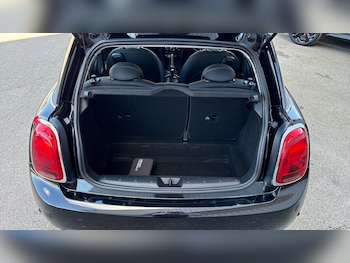 Used MINI Hatch 2018 for sale - 78111912: Photo