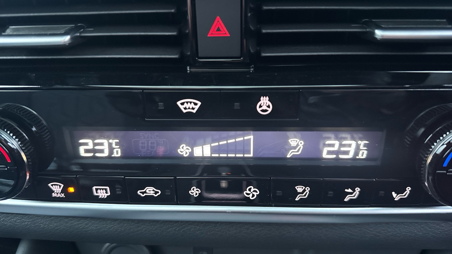 Used Nissan Qashqai 2025 for sale - 77806998: Photo 41