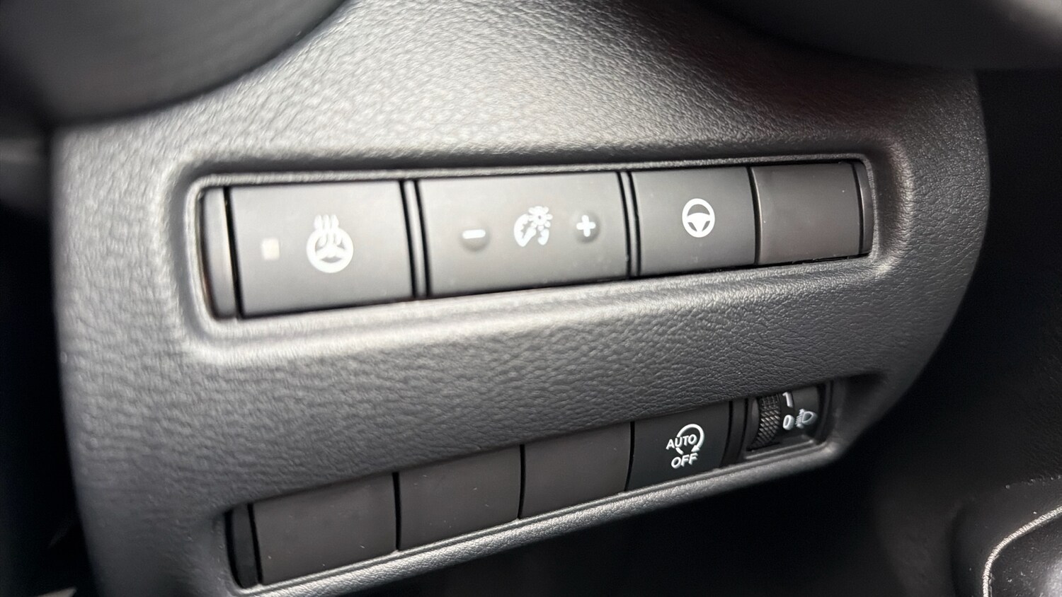 Used Nissan Juke 2023 for sale - 77933908: Photo 29