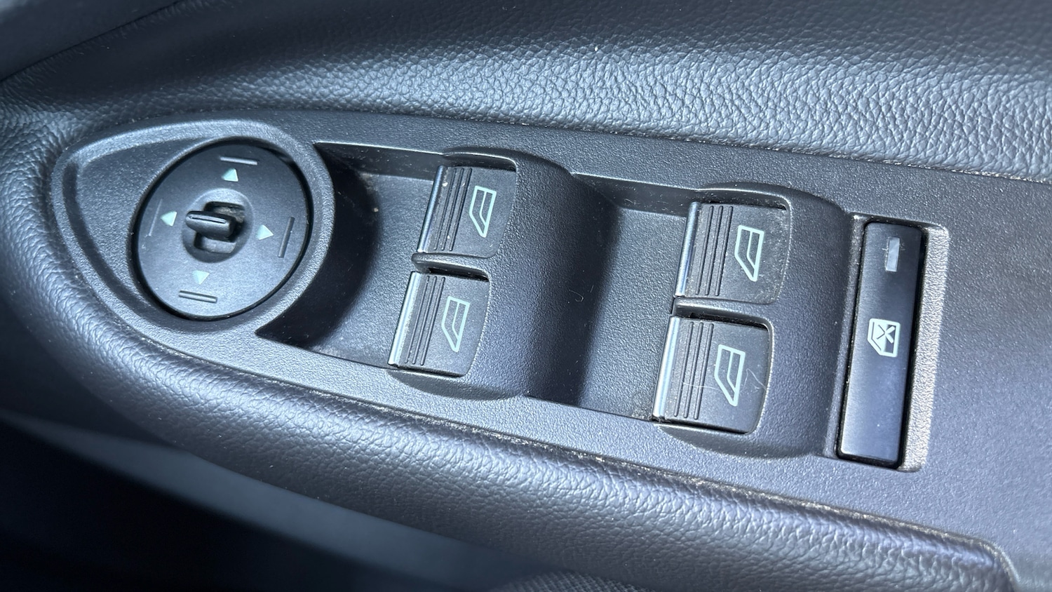 Used Ford Kuga 2018 for sale - 76640781: Photo 21